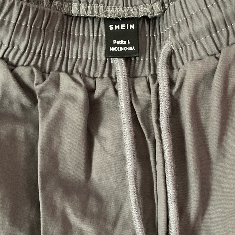 Shein•Pants - Picture 2 of 3